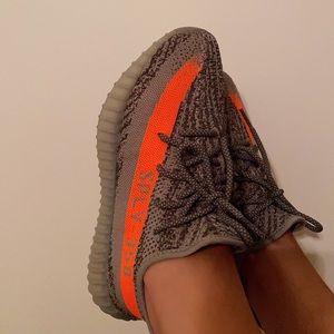 Yeezy Boost 350 v2 beluga
